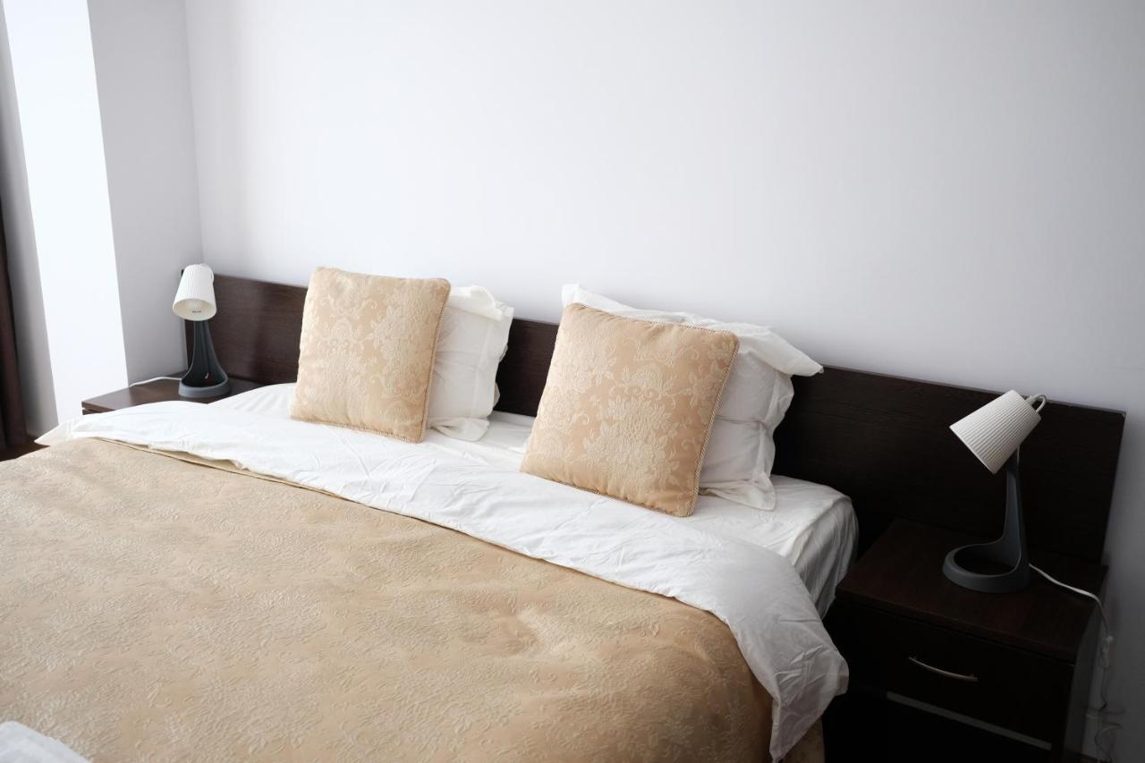 White Flat Apartamento Bucareste Exterior foto