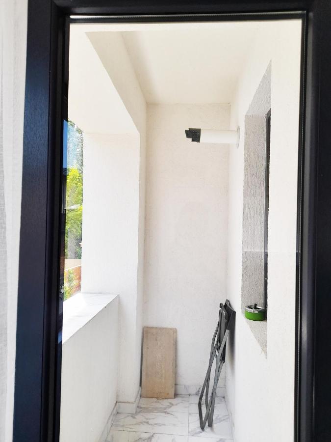 White Flat Apartamento Bucareste Exterior foto